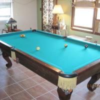 Like New Pool Table