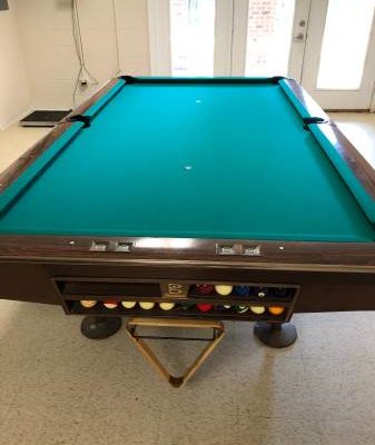 Brunswick Gold Crown Pool Table